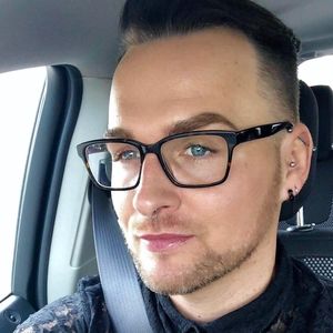 Meet your Posher, Cole